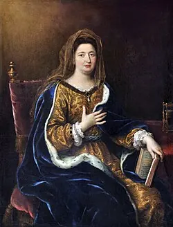 Portrait de Madame de Maintenon, robe de brocart d'or et manteau de velours bleu, un livre à la main.